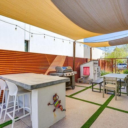 Convenient Phoenix Home With Heated Pool And Grill! Exterior photo