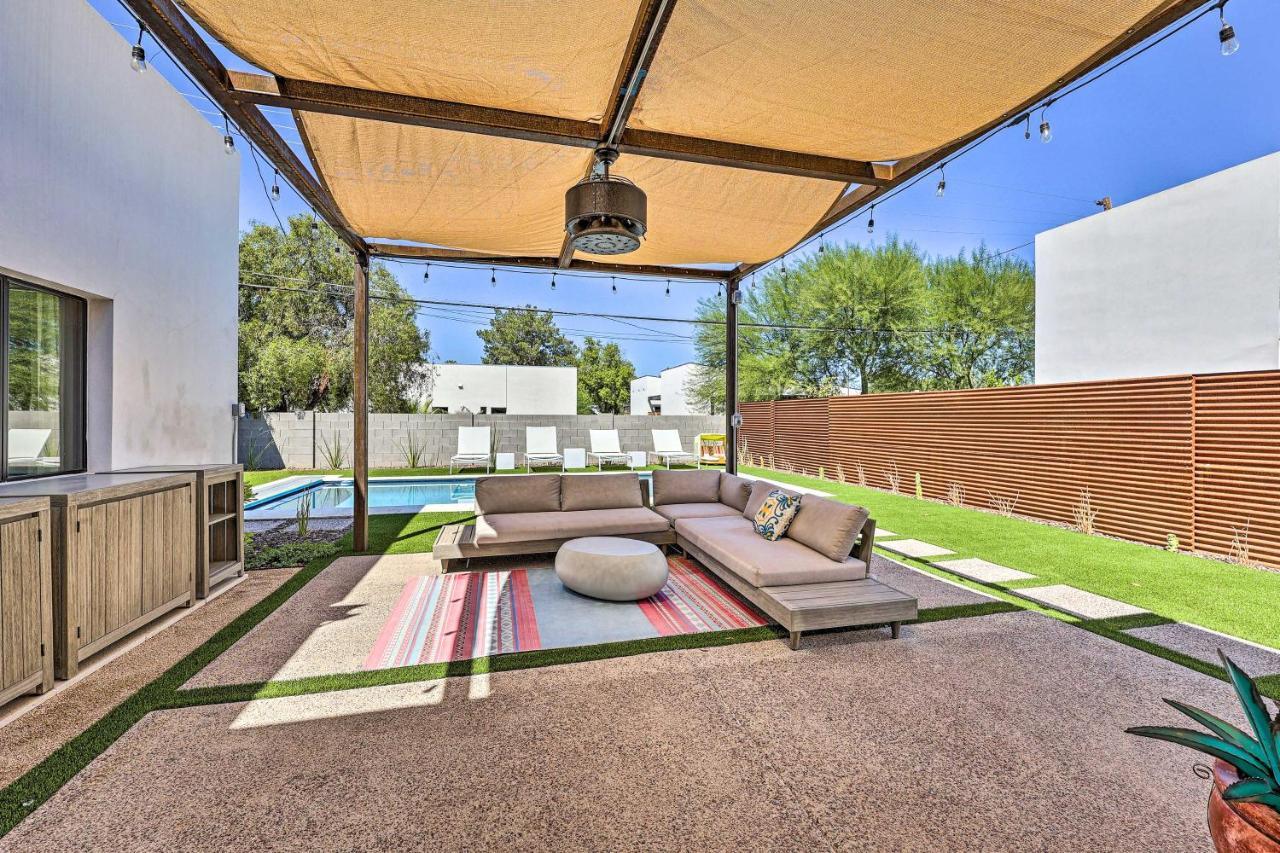 Convenient Phoenix Home With Heated Pool And Grill! Exterior photo