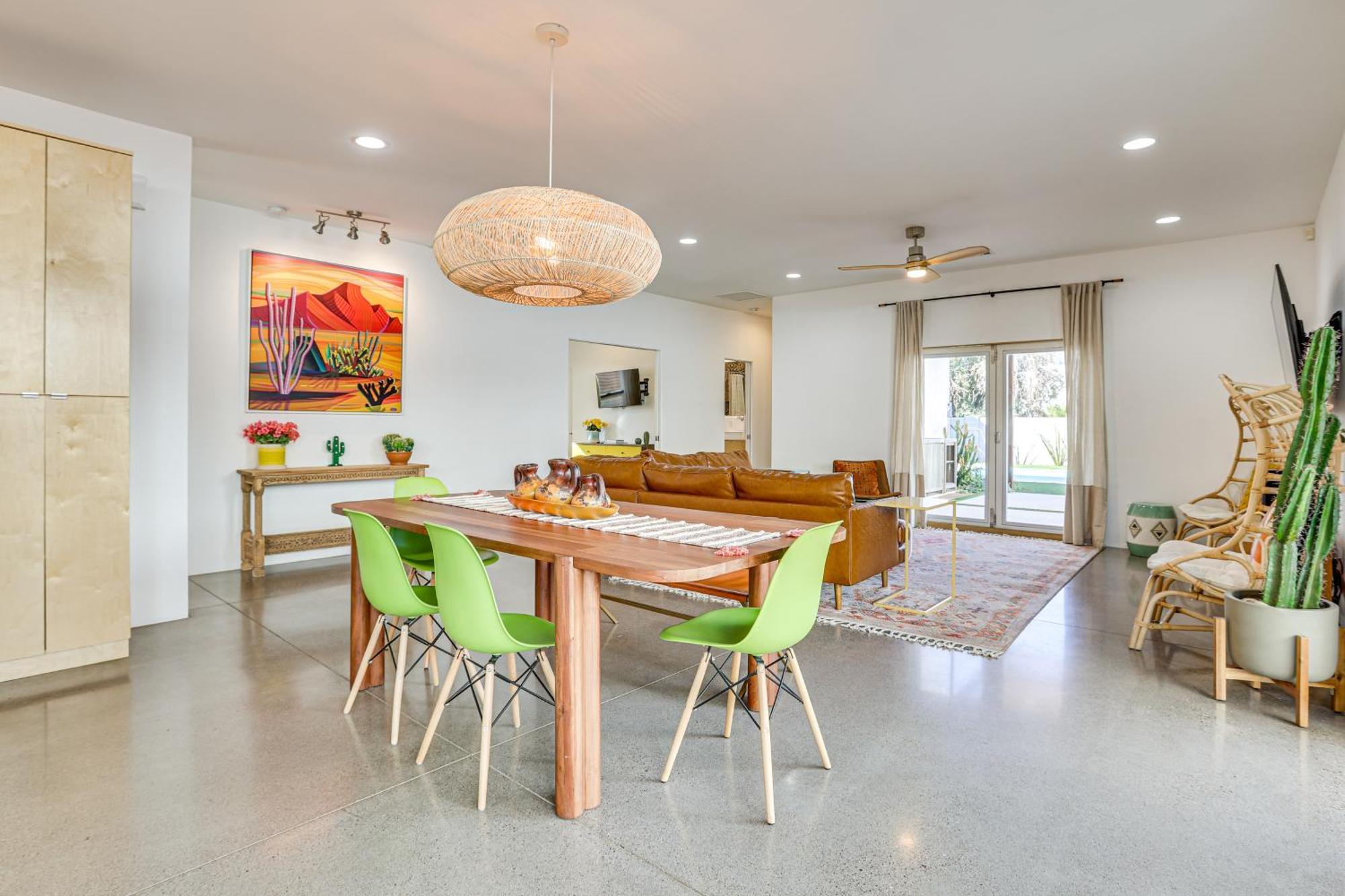 Convenient Phoenix Home With Heated Pool And Grill! Exterior photo
